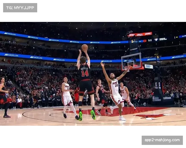 布泽利斯轰下20分送出5盖帽 吉迪外线投射显著提升助攻表现亮眼